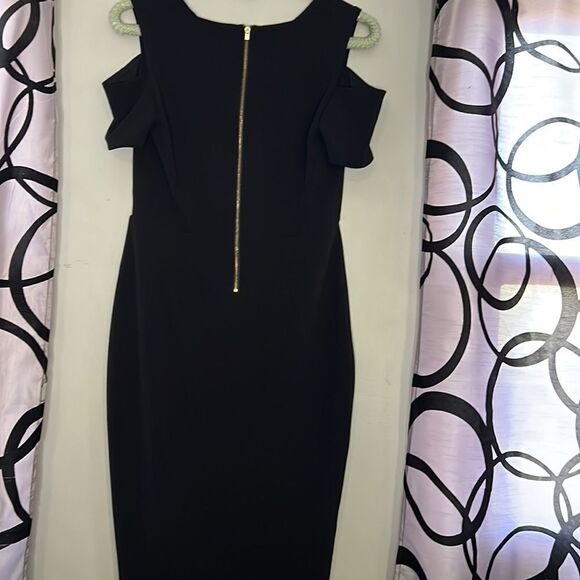 Express Little Black Dress Lined Short Zip Back Cut Out Cold Shoulder Size 6 - Picture 11 of 12